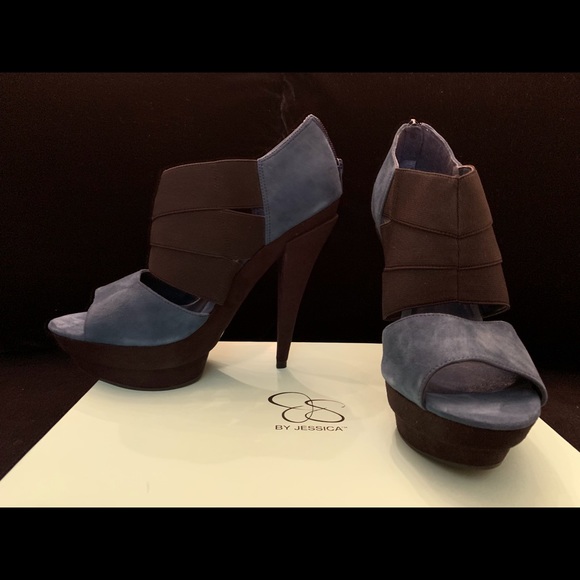 JS by JESSICA Suede Platforms, Size 9 - Picture 3 of 6